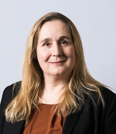 Portrait Annette Loeffel 400